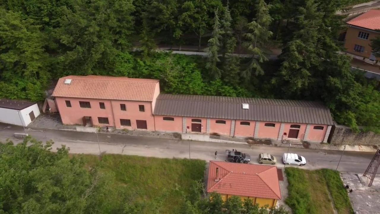 Ostello La Miniera Маса Маритима Екстериор снимка